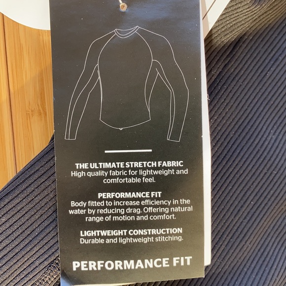 🔶🔸RIP CURL PREMIUM ZIP RIBED RASH GUARD🔸🔶 - Picture 11 of 11